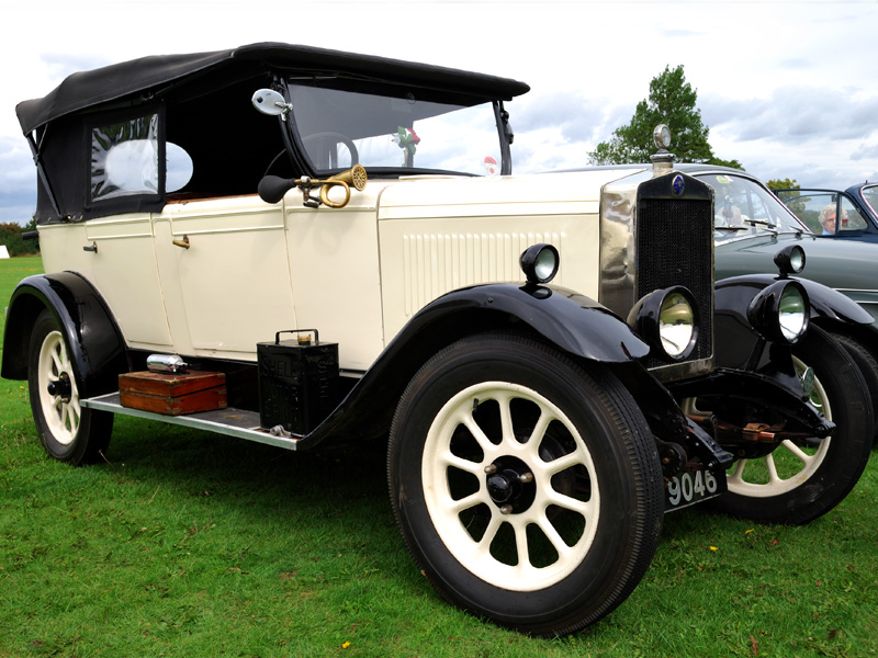 DoS 2010: The Return of Dr Syn - the Classic Car Display